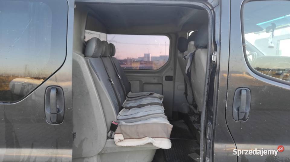Opel Vivaro 19 dCi 120 2005 6 Osobowy