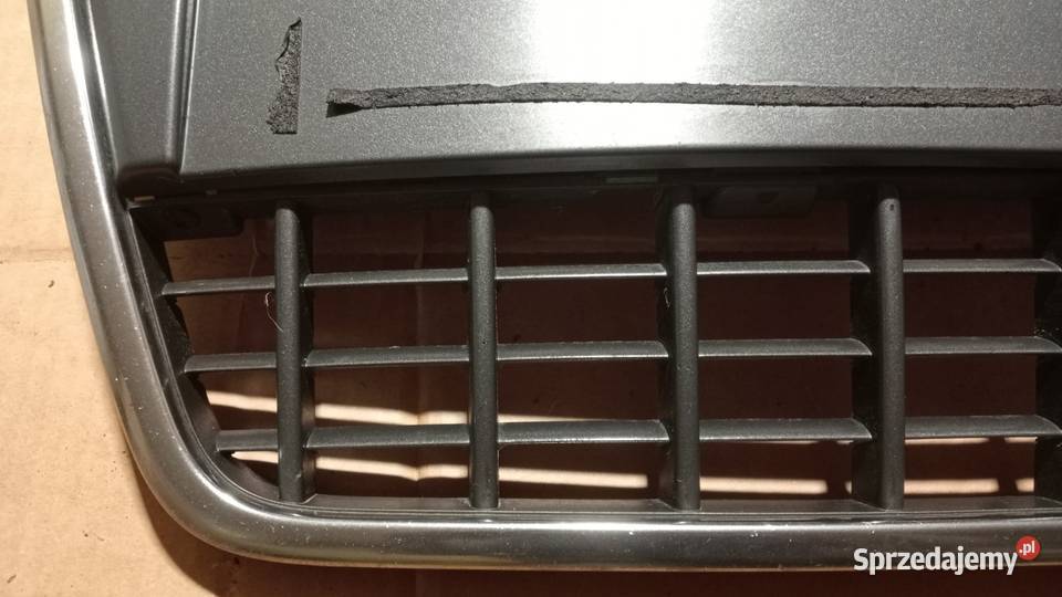 AUDI A6 C6 SLINE ATRAPA GRILL CHROM DEFEKT wielkopolskie Zbierkowo