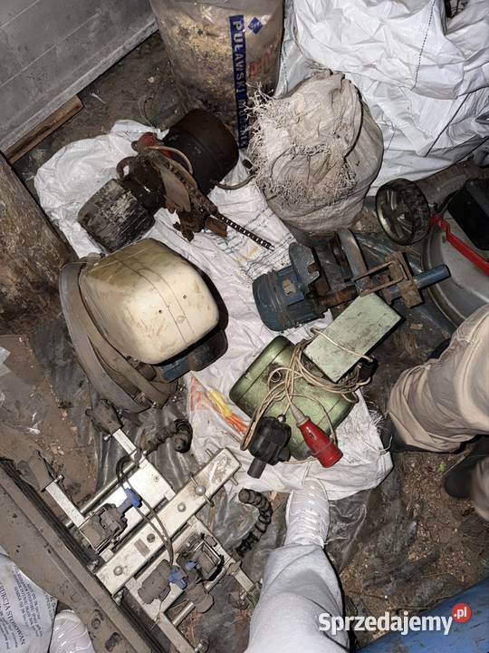 Sprzedam Wyciągarki elektryczne Syndyk sprzeda Pomiany