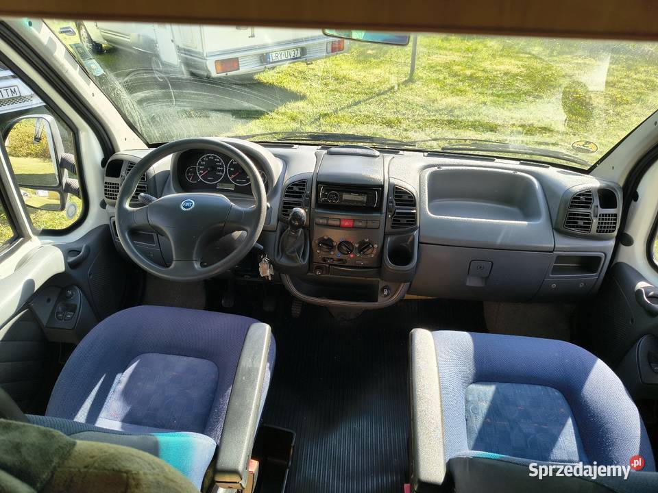 Zadbany camper półintegra 6 osobowy silnika 28 Lublin