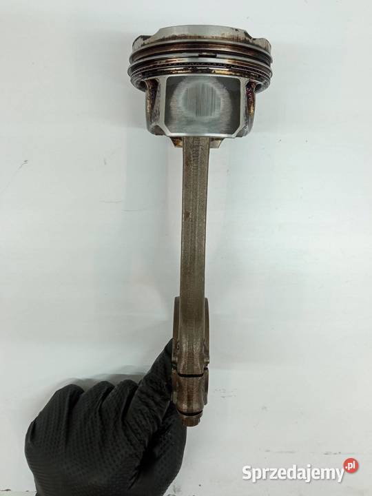 TŁOK KORBOWÓD 105EQ 74472 15 TSI Skoda Octavia sprzedam