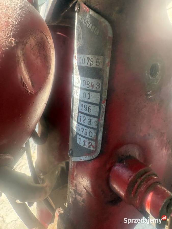Cz super stary motor Pozostałe Nowy Dzikowiec
