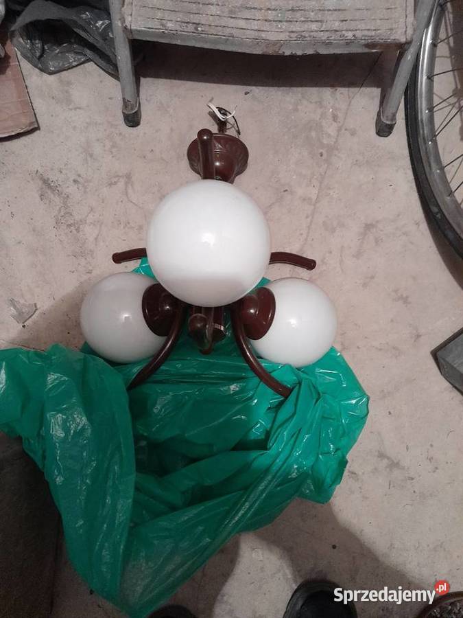 Żyrandole lampy kinkiety sprzedam