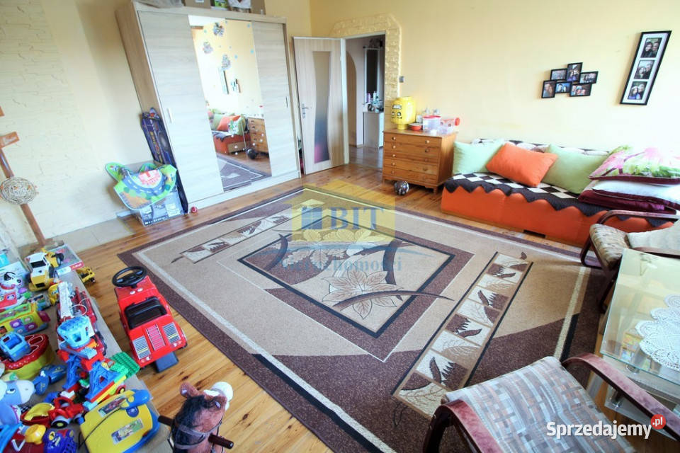 Zadbane trzypokojowe mieszkanie 91 m2 w Wałczu kamienica zachodniopomorskie Wałcz