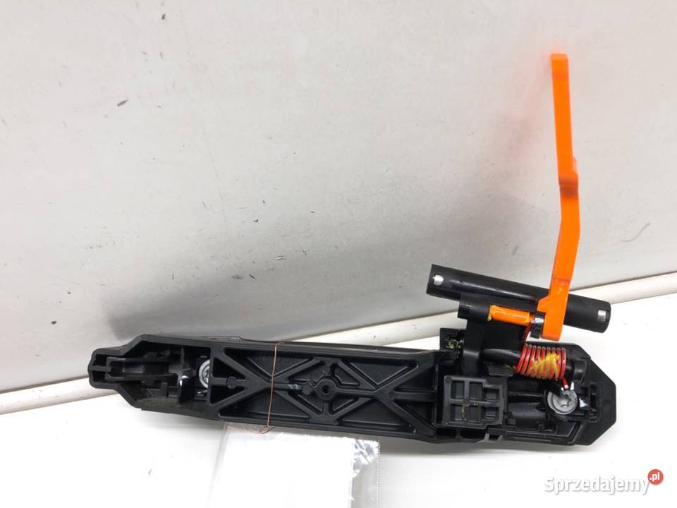 KLAMKA ZEWNĘTRZNA PRAWY TYŁ SUZUKI SX4 SUV Karoseria