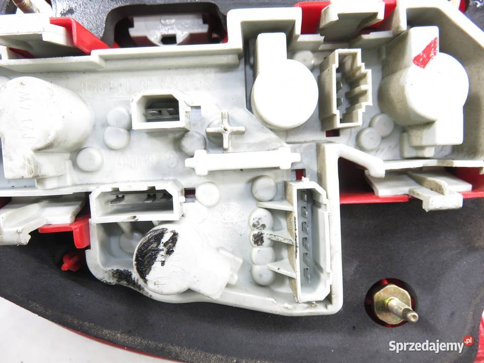 LAMPA PRAWA TYLNA VW PASSAT B5 LIFT 3B5945096AE małopolskie