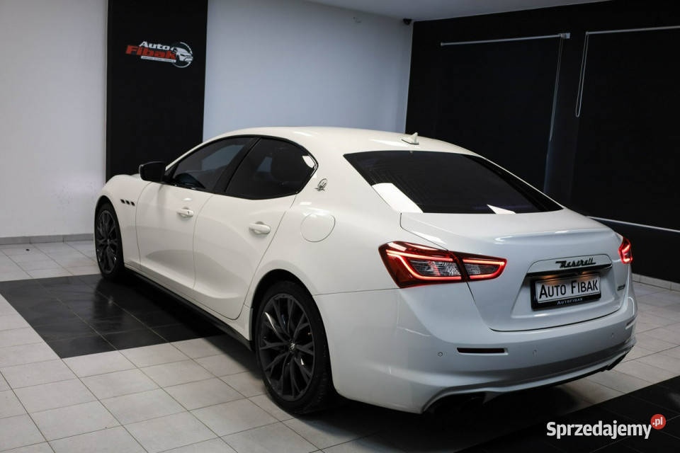 Maserati Ghibli podgrzewane fotele łódzkie Konstantynów Łódzki