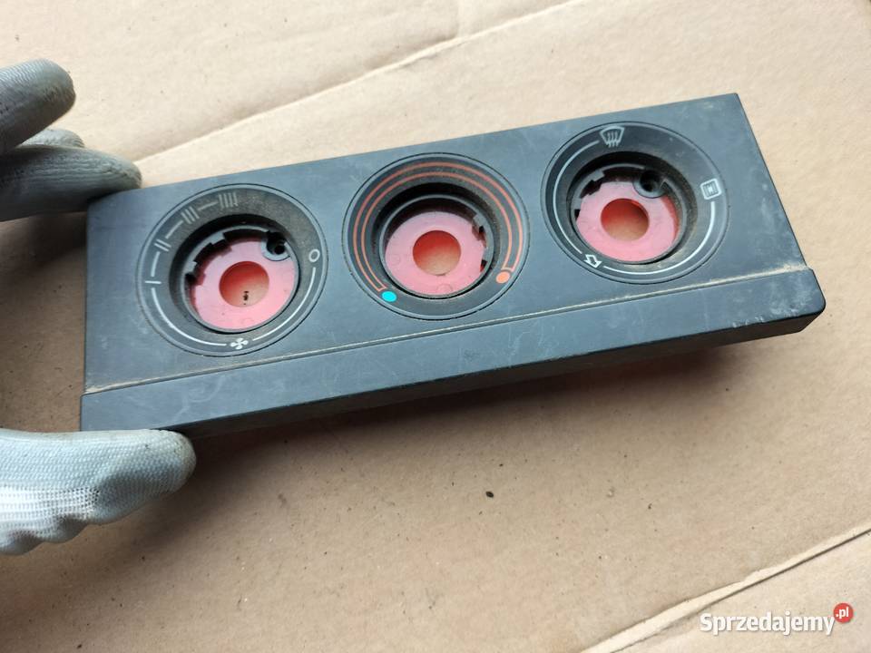Audi 80 B4 PANEL NAWIEWU OSŁONA ŚRODKOWA lubelskie Kamień-Kolonia