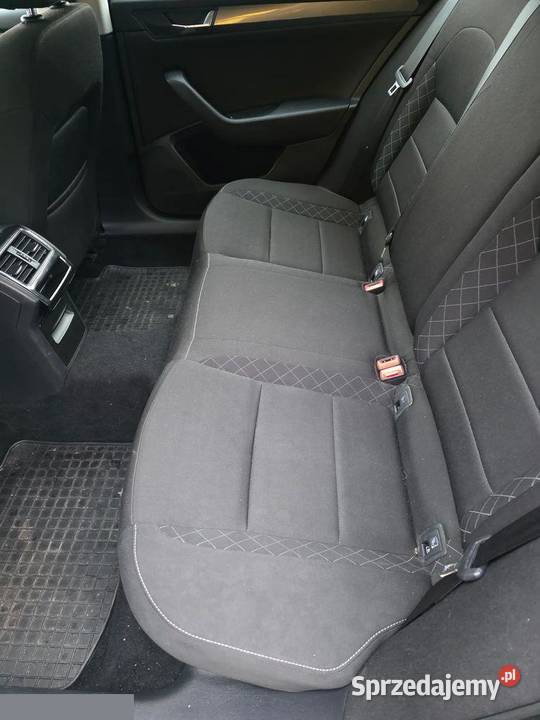 Skoda Superb 16 TDI Ambition 120 215r Salon