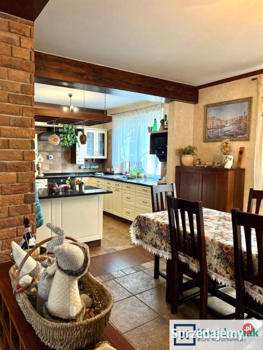 Sprzedaż domu wolnostojącego 240m2 Brzostek