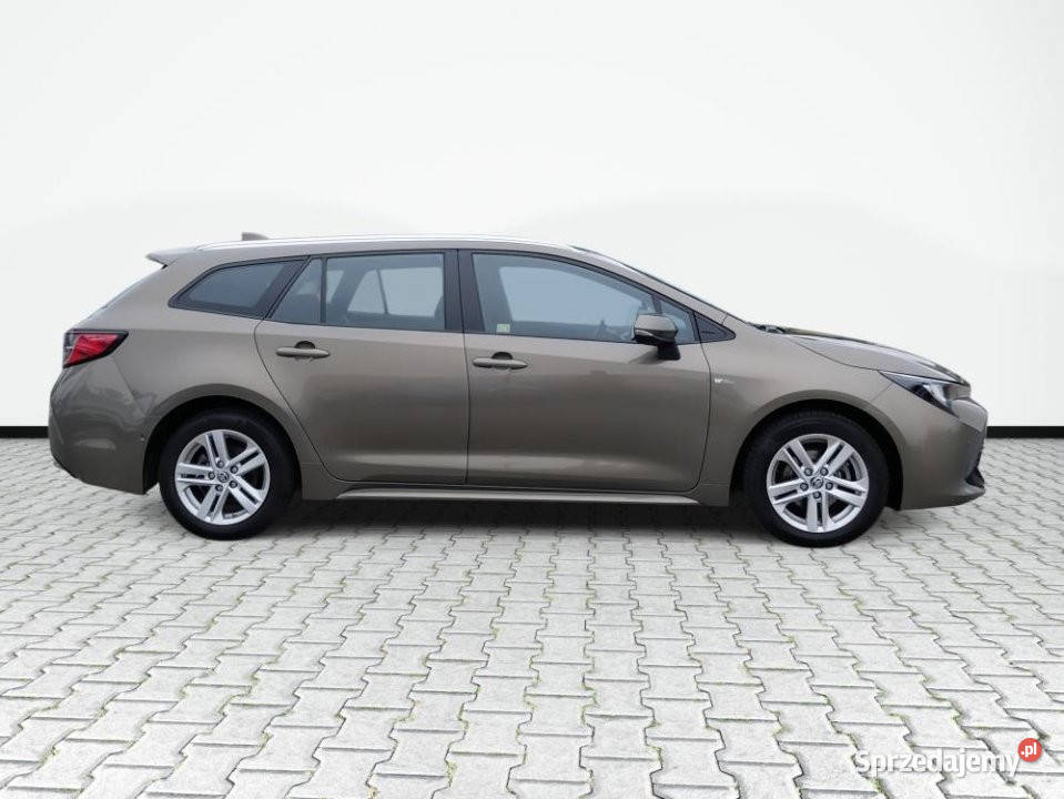 Toyota Corolla 2022r Salon Niski przebieg Warszawa