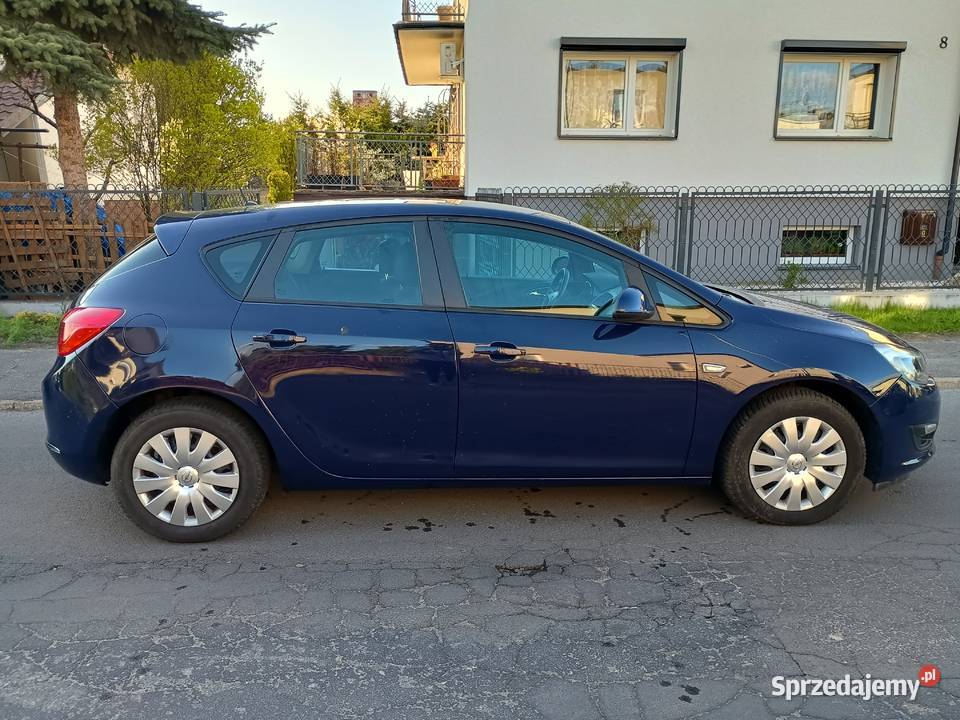 Opel Astra Lift 5 drzwiowy 60500 2013r 14i Kalisz