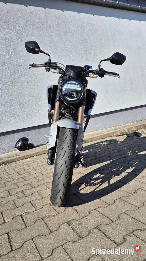 HONDA CB125R Żary
