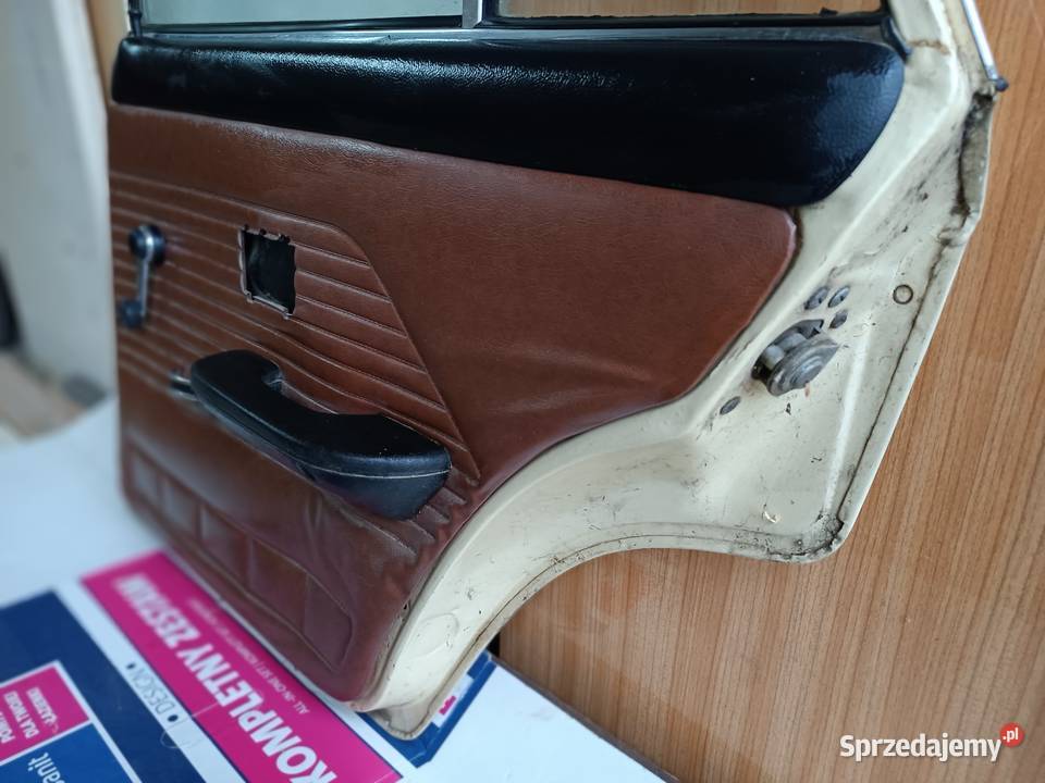 Oryginalne prawe tylne drzwi Fiat 125p mazowieckie Pionki