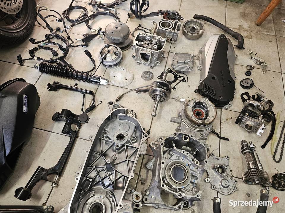 Honda PCX 125 silnik części wał głowica cylinder sprzedam