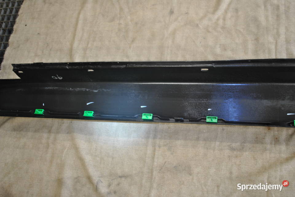 Nakłądka produ lewa strona BMW E60 E61 PRZEDLIFT osobowe Poręba