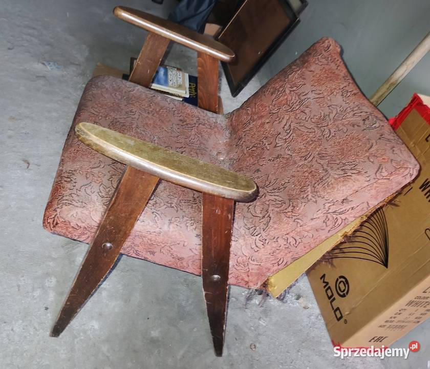 Fotel PRL Chierowski wzór 366 do renowacji 60cm Stalowa Wola sprzedam