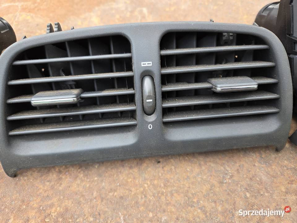 Kratki nawiewu Mercedes CLK Łagów