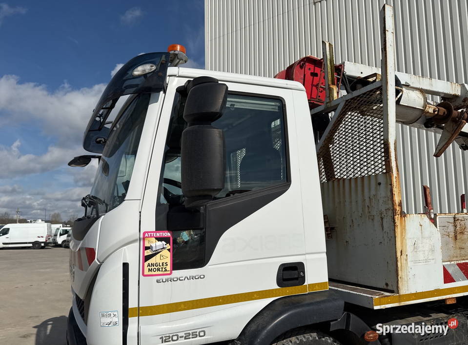 Iveco Eurocargo 120250 4x2 90 Wiertnica Telecom diesel małopolskie Kraków