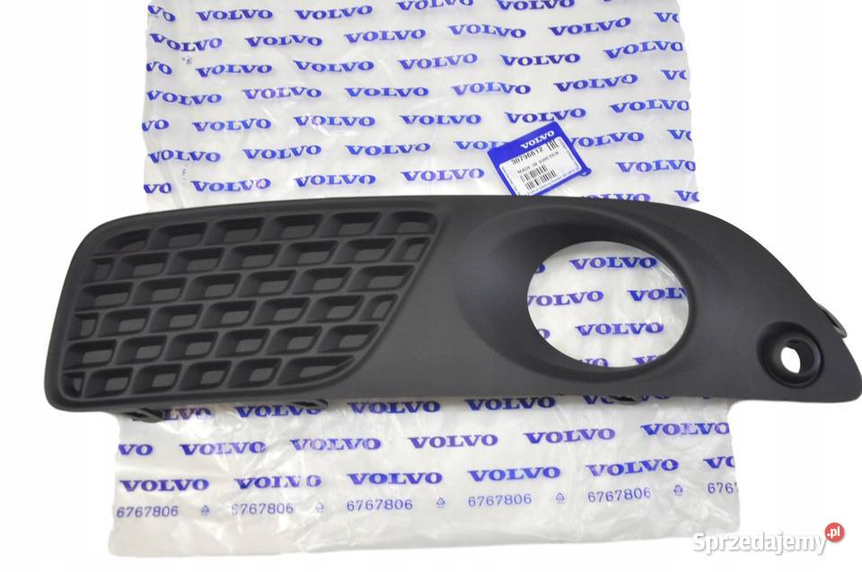 VOLVO V70 przednia lewa kratka w zderzak PDC OE Bielany Wrocławskie