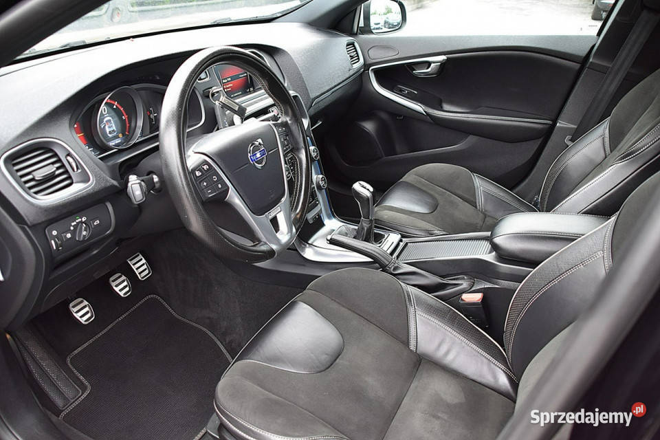 Volvo V40 20D2 120 RDesign Xenon Alcantara Led Hatchback mazowieckie Nowe Kucice