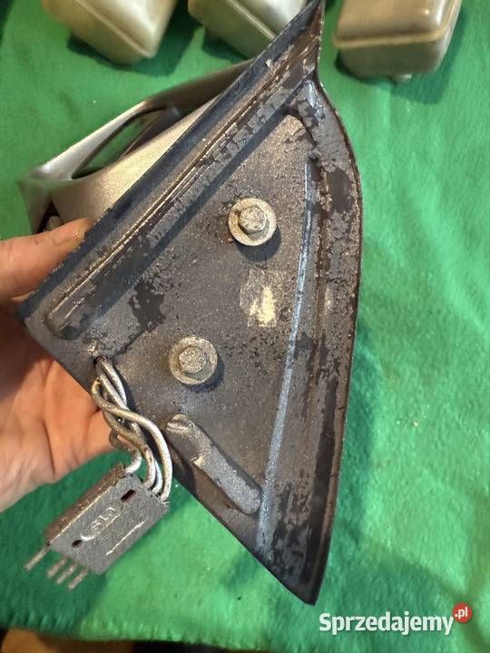 Liusterko lewe z przeznaczeniem na części BMW śląskie Mszana