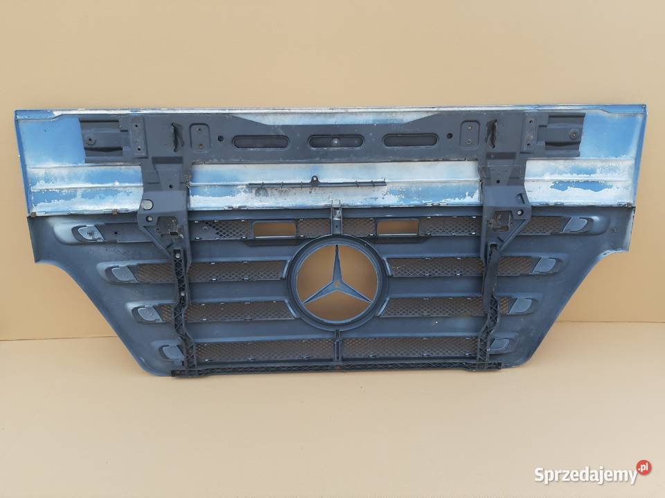 ACTROS MP2 GIGASPACE MASKA GRILL ATRAPA EMBLEMAT Trzciel sprzedam