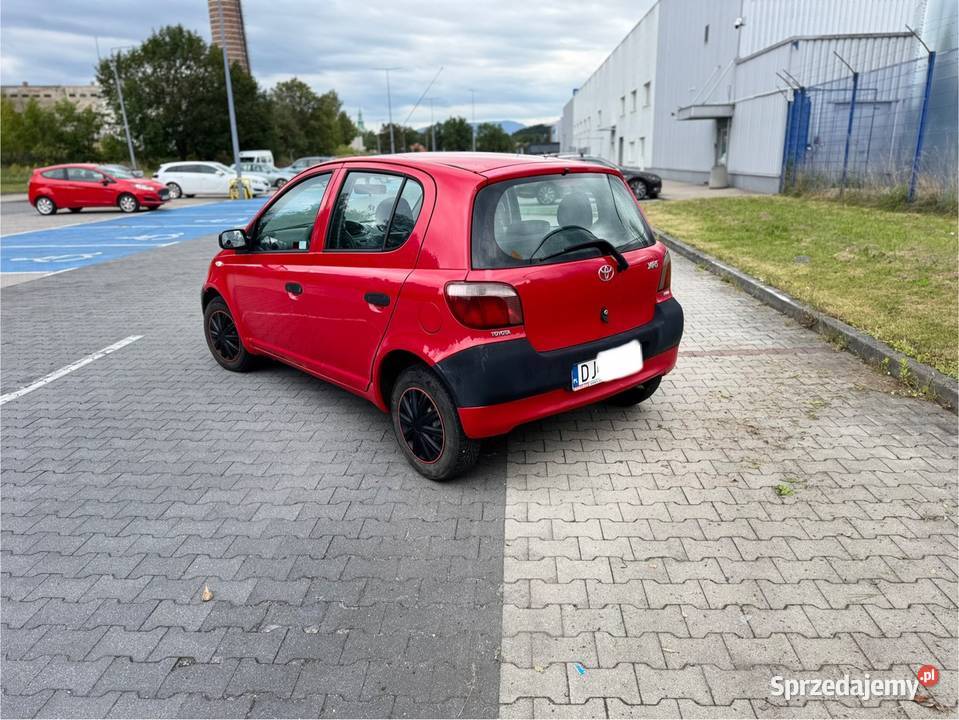 Toyota yaris 10b Jelenia Góra