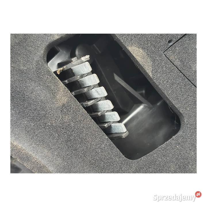 WKŁAD TYLNEJ LAMPY PRAWY Opel Astra H HTB Chełm