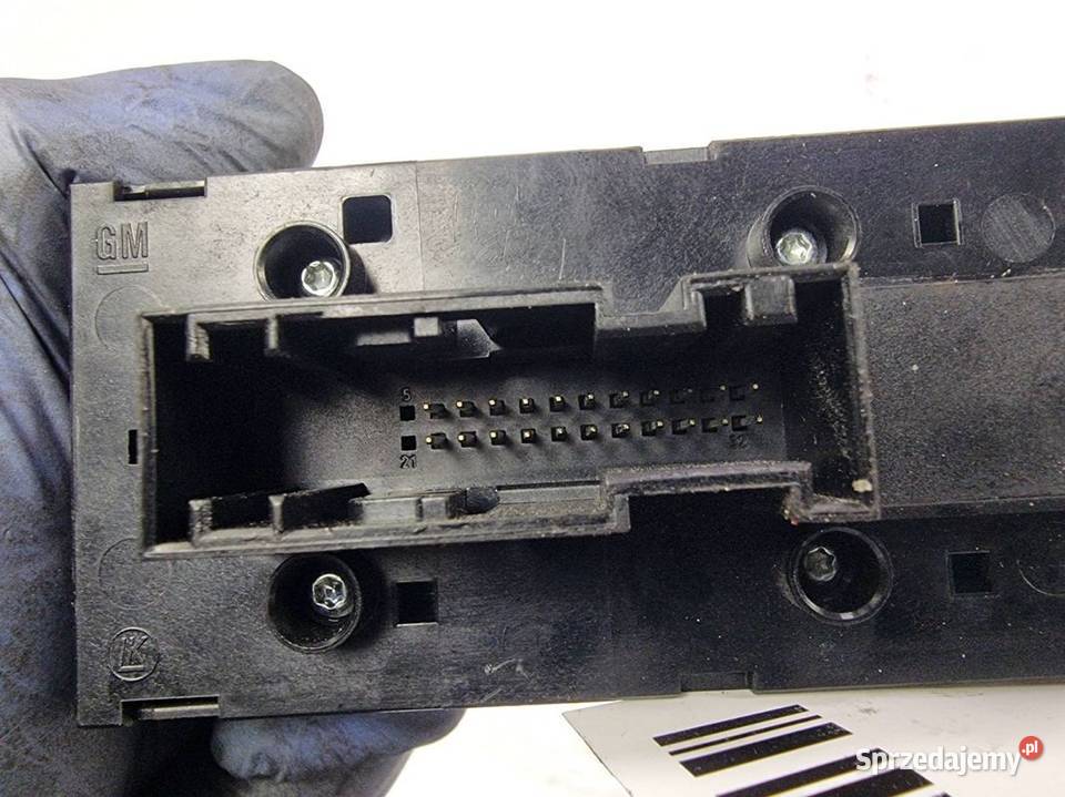 PRZEŁĄCZNIK SZYB OPEL ASTRA H III 13209203 Lipno