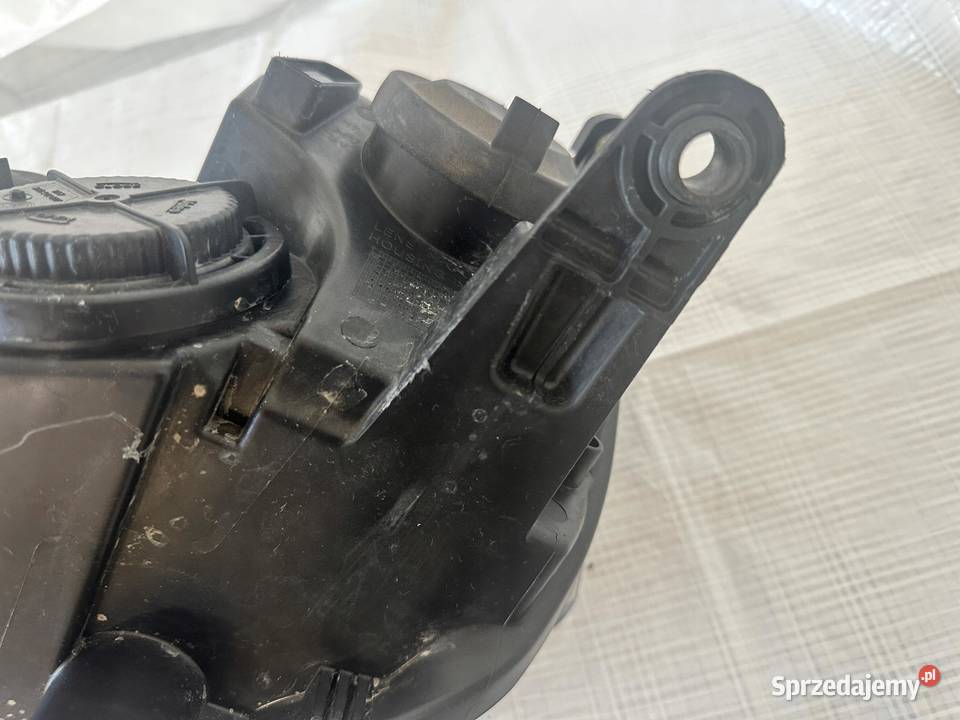 SKODA RAPID LAMPA PRAWA PRZÓD 5JB941018 Lampy przednie