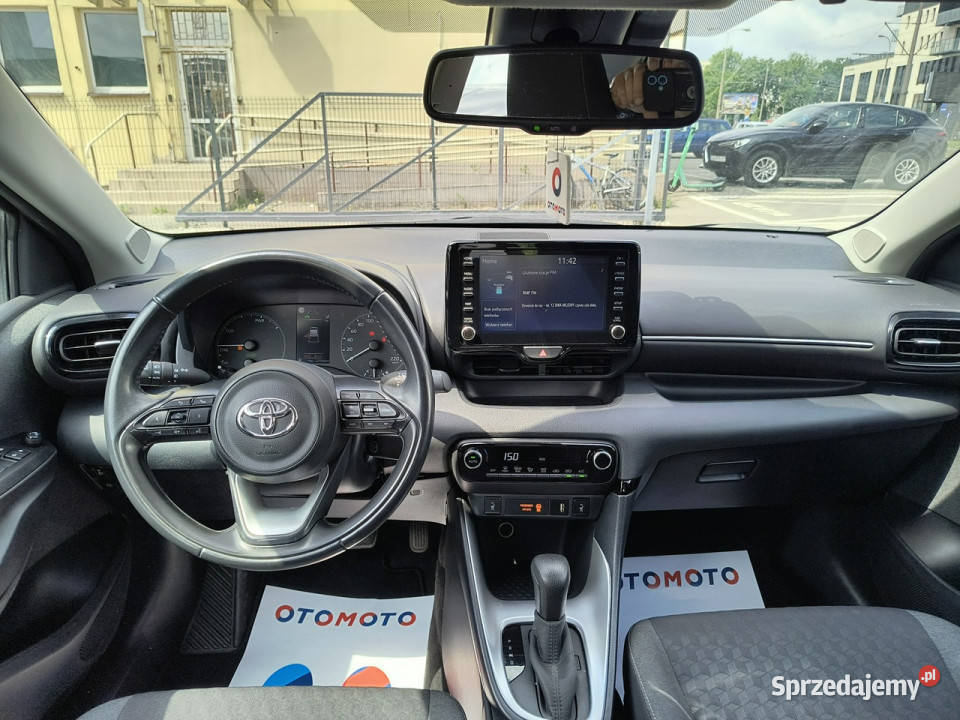 Toyota Yaris Toyota Yaris Salon mały przebieg IV światła przeciwmgielne kujawsko-pomorskie Bydgoszcz
