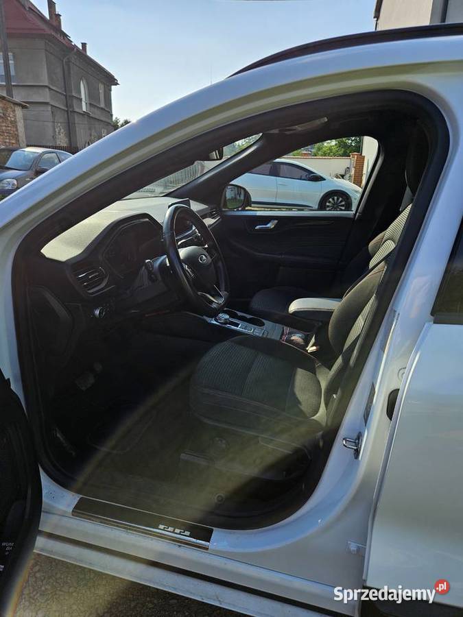 Ford Kuga III ST 15 120 AT Biały SUV 2021 158k nieuszkodzony małopolskie Kraków