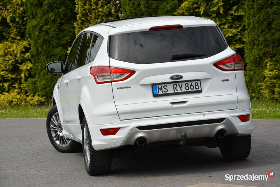 Ford Kuga Individual 4WD Skóry Panorama Radar mazowieckie sprzedam