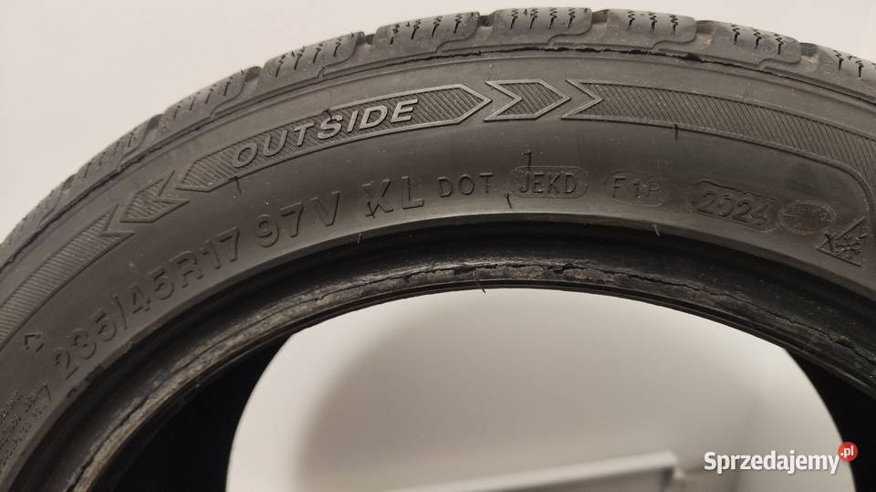 Opony zimowe 2354517 dot 2024 235 Samochodowe Zwoleń