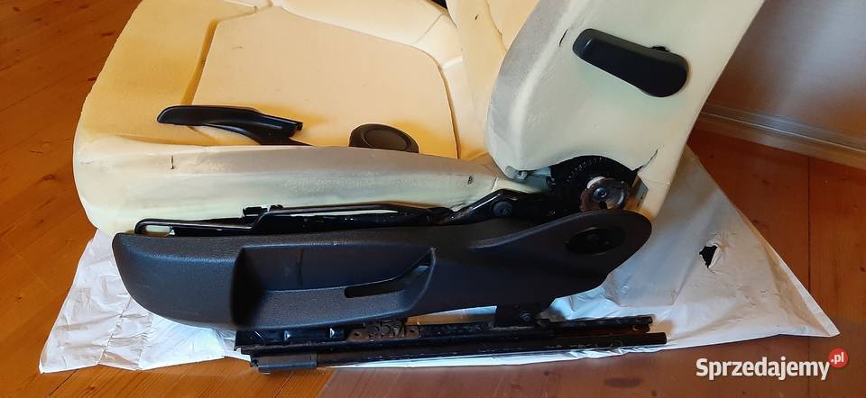 VW PASSAT B7 Fotel kierowcy stelaż Wyposażenie wnętrza Namysłów