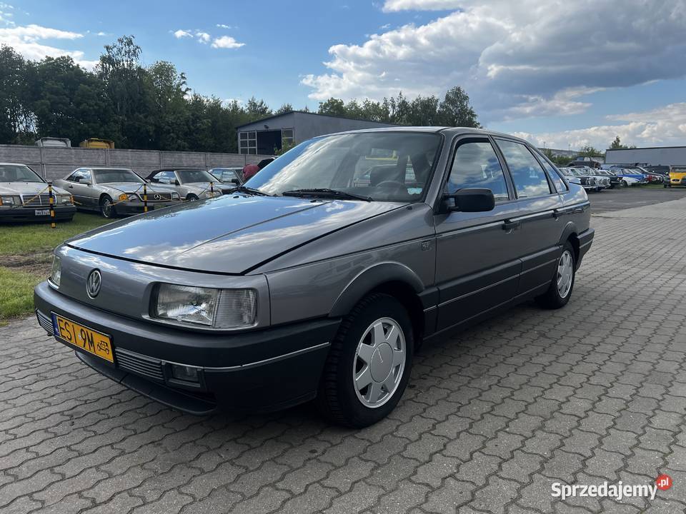 VW Passat 20 GT pełen Oryginał 76 przebiegu 1984cm3 Zgierz