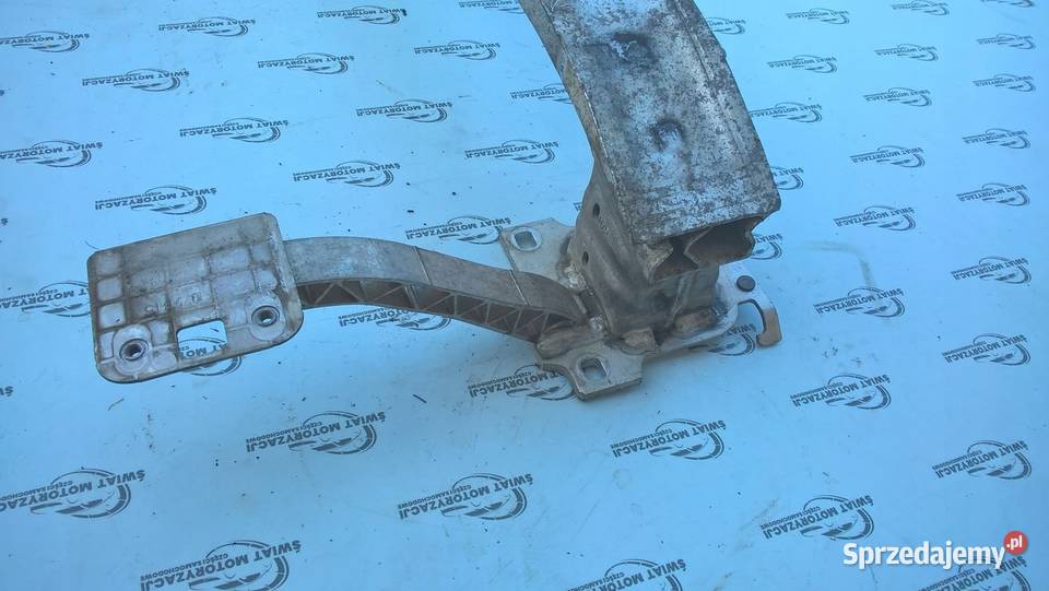 PEUGEOT 208 I LIFT 12r belka zderzaka przód