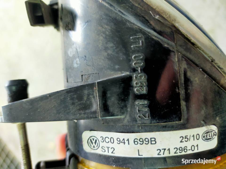 Halogen przedni prawy lewy przód Passat B6 Oświetlenie Grodzisko