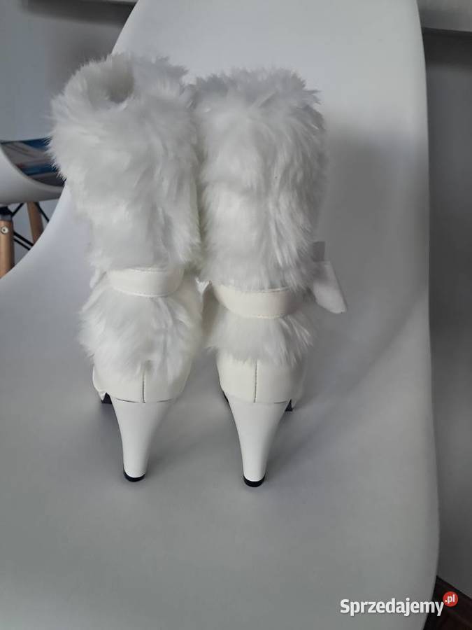 nowe białe kozaczki rozmiar 37 brak paragonu Sandomierz