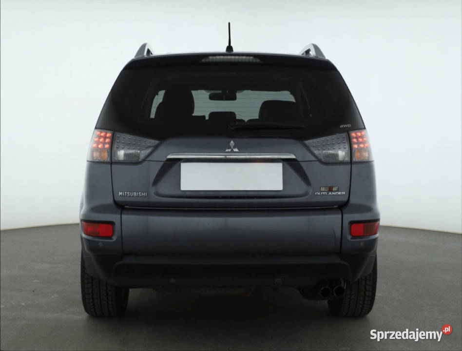 Mitsubishi Outlander 20 DID manualna Piaseczno