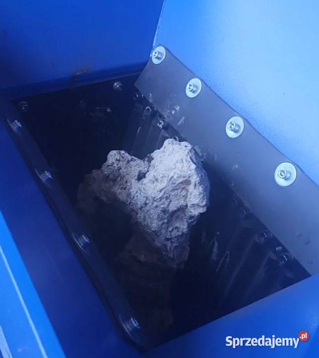 KRUSZARKA SCZĘKOWA BIZON450 Z SILNIKIEM Słupno sprzedam