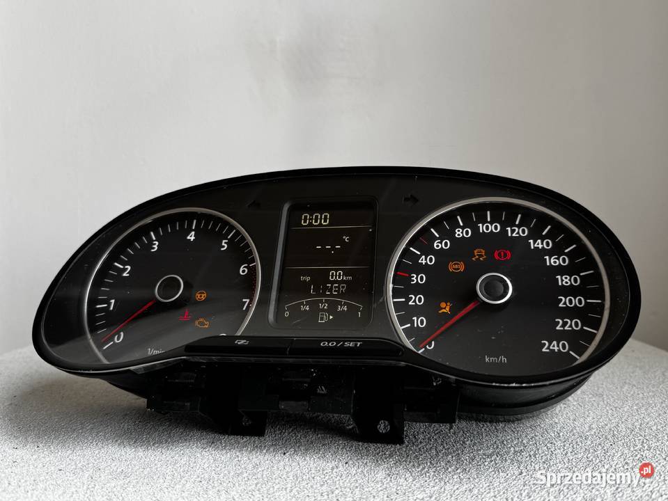 LICZNIK ZEGARY VOLKSWAGEN POLO V 6R 6R0920860F Liczniki i zegary Warszawa