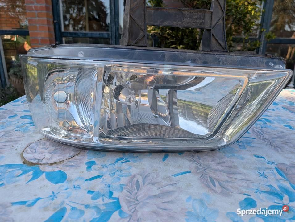 Lampa przednia lewa Volkswagen T5 lewe