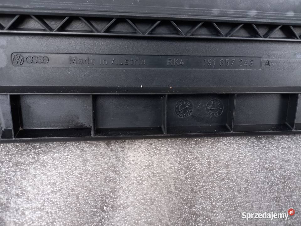 VW Golf 2 kratka kokpitu deski rozdzielczej Bukownica sprzedam