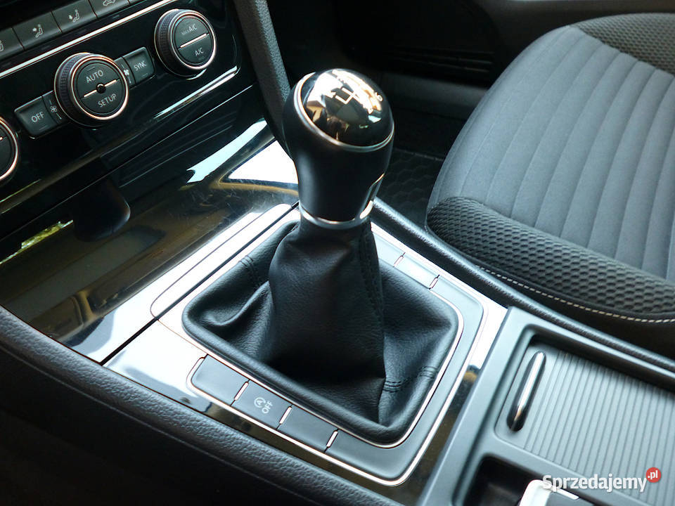 Volkswagen Golf 7 12 TSI 105 Doinwestowany Wieluń sprzedam