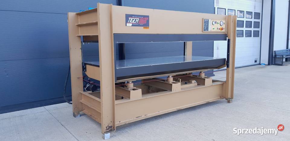 Prasa półkowa TIGER 1300x3000 626 Naprawa