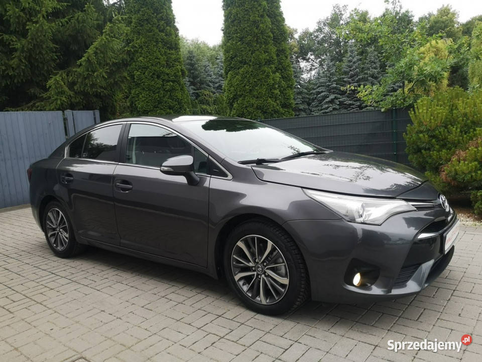 Toyota Avensis 20 D4D 143 Salon Navi Premium Strzegom