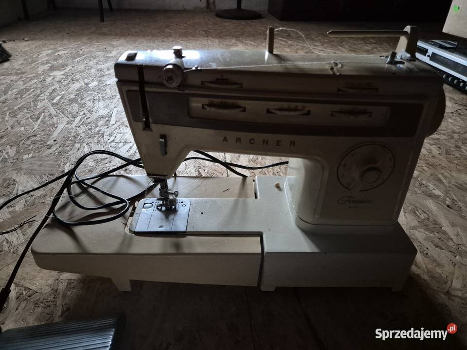 Maszyna do szycia plus nici Gulcz