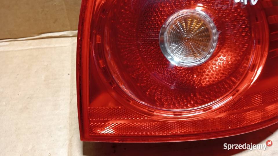 VW GOLF V HB LAMPA TYŁ PRAWA Zbierkowo sprzedam